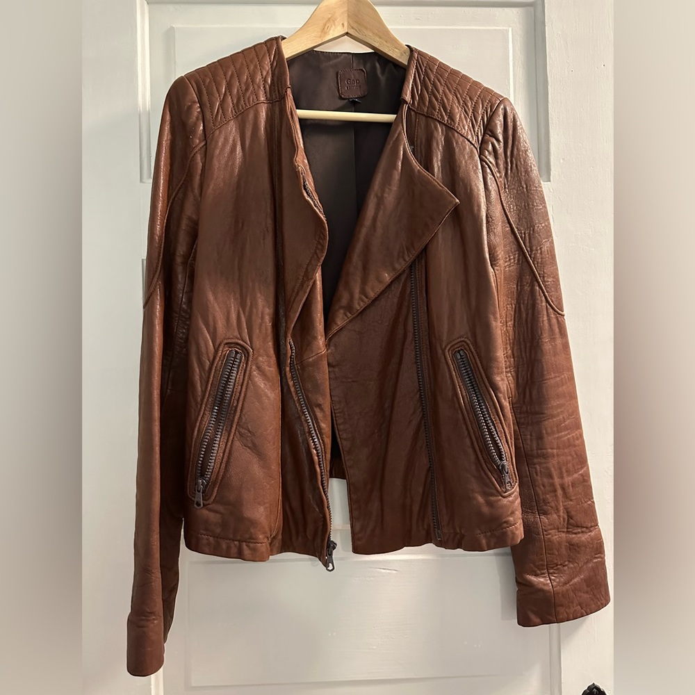 Absolutely Beautiful Gap Edition chocolate leather biker jacket. Sz M
